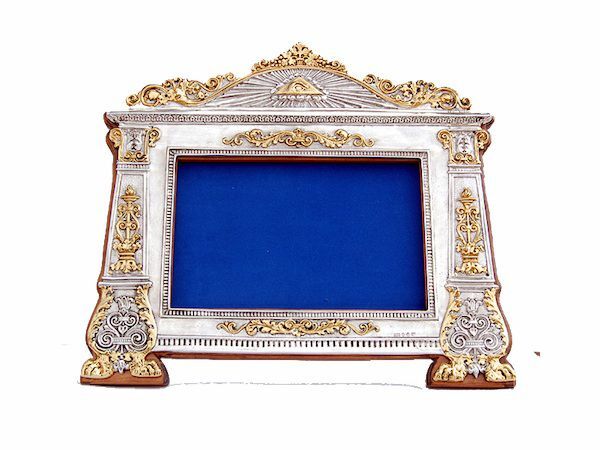 Imagen de Sacra con marco en madera, baño en plata, retoques en oro