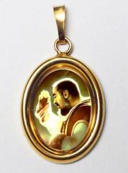 Picture of Padre Pio of Pietrelcina Gold plated Silver and Porcelain oval Pendant mm 19x24 (0,75x0,95 inch) Unisex Woman Man