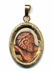 Picture of Most Precious Blood of Jesus Gold plated Silver and Porcelain diamond-cut oval Pendant mm 19x24 (0,75x0,95 inch) Unisex Woman Man
