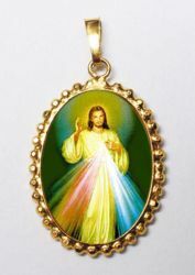 Imagen de Jesús misericordioso Medalla colgante oval de corona mm 24x30 (0,94x1,18 inch) Plata con baño de oro y Porcelana para Mujer
