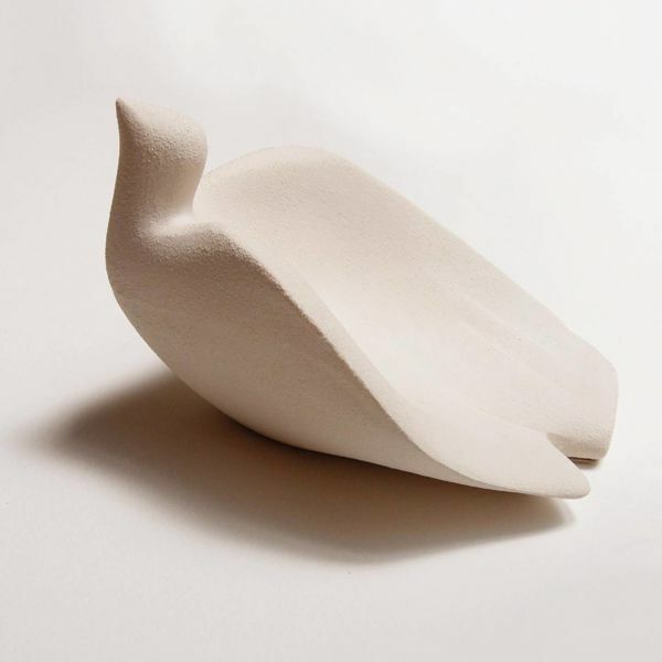 Picture of Little Dove cm 8 (3,1 inch) Sculpture in white refractory clay Ceramica Centro Ave Loppiano