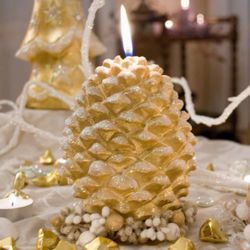 Picture of Christmas Candle Pine Cone, big