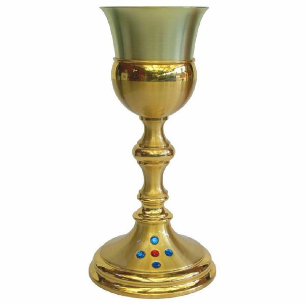 Imagen de Cáliz eucarístico alto H. cm 26 (10,2 inch) con piedras preciosas Acabado liso y satinado de latón dorado para Vino Sacramental Santa Misa