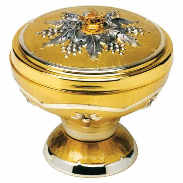 Picture of Set for Communion under Both Kinds Chalice Ciborium Paten H. cm 14 (5,5 inch) Lilies and Grapes bicolour brass complete liturgical both species service