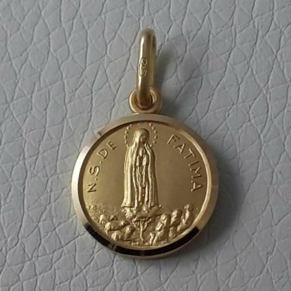 Picture of Our Lady of Fatima Pendant gr 2,1 yellow gold 18k Medal