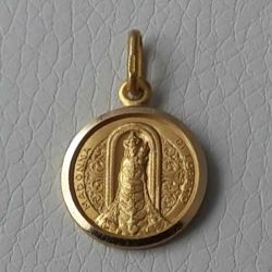 Immagine di Madonna Nera di Loreto Medaglia Sacra Pendente tonda Conio gr 2,7 Oro giallo 18kt con bordo liscio Unisex Donna Uomo 