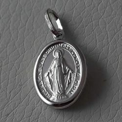 Imagen de Virgen María Nuestra Señora Milagrosa Regina sine labe originali concepta o.p.n. Medalla Colgante oval gr 1,3 Oro blanco 18kt placa impresa en rilieve 