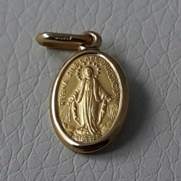 Picture of Our Lady of Graces Regina sine labe originali concepta o.p.n. Coining Sacred Oval Medal Pendant gr 1,4 Yellow Gold 18k Unisex Woman Man 