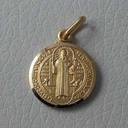 St Benedict Medal 18k gold plated chain 17 inches 45 cm long San Benito Necklace 