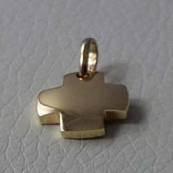 Picture of Smooth square Cross Pendant gr 2,6 Yellow solid Gold 18k for Woman 