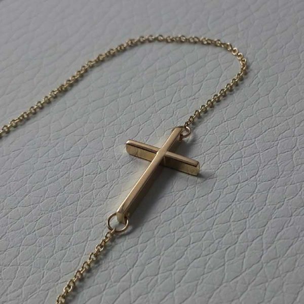 Picture of Fashion crew-neck Necklace with Straight Cross gr 2,2 Yellow Gold 18k for Woman 