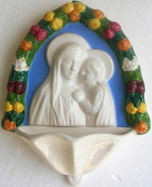 Immagine di Madonna con Bambino Acquasantiera cm 20 (7,9 in) Bassorilievo Ceramica Robbiana