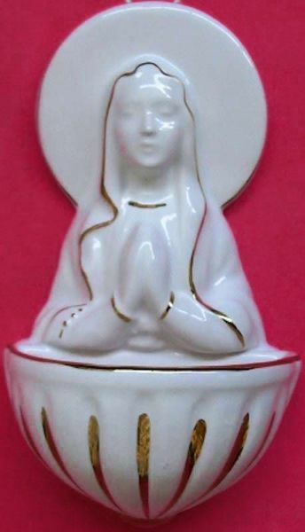 Imagen de Virgen orante Pila de Agua Bendita cm 15 (5,9 in) Cerámica vidriada Benditera Blanca y Oro