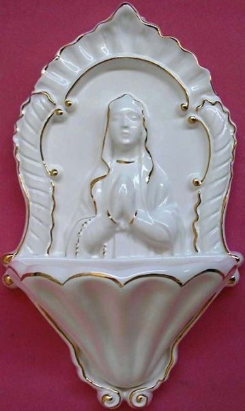Imagen de Virgen orante Pila de Agua Bendita cm 26 (10,2 in) Cerámica vidriada Blanca y Oro