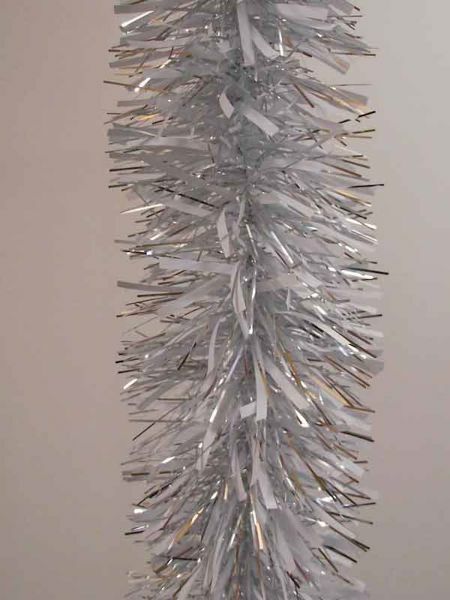 Immagine di Ghirlanda natalizia L. 5 m, diam. cm 15 bianco e argento in plastica PVC