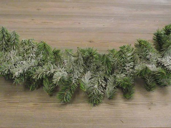 Picture of Snowy Christmas Garland Pine Branch 2 m (79 inch) Made in Italy PVC