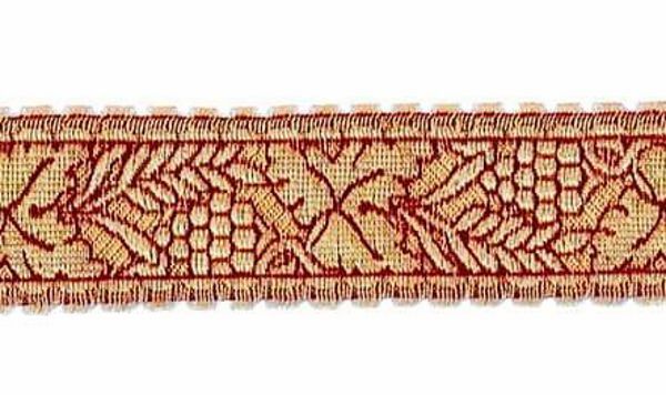 Picture of Galloon Gold and color Eears of Corn and Grapes H. cm 3 (1,2 inch) Metallic thread Fabric high content of Gold Bordeaux Trim Orphrey Banding for liturgical Vestments 