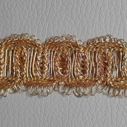 Immagine di Agremano oro catenella H. cm 2 (0,79 inch) filato metallico Viscosa Orlo Bordo Passamaneria per Paramenti sacri 