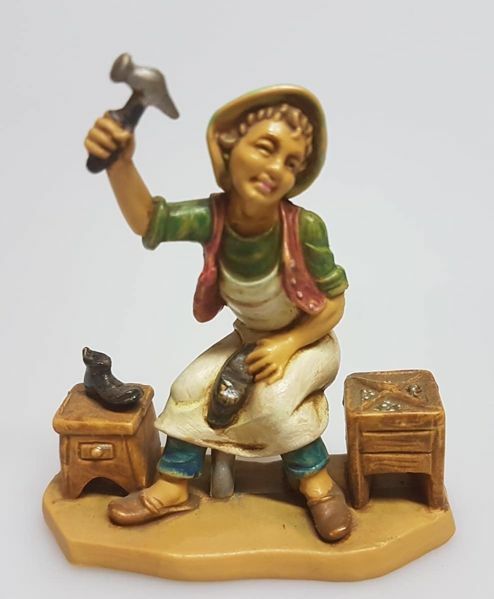Picture of Shoemaker cm 8 (3,1 inch) Pellegrini Nativity Scene small size Statue Wood Stained plastic PVC traditional Arabic indoor outdoor use 