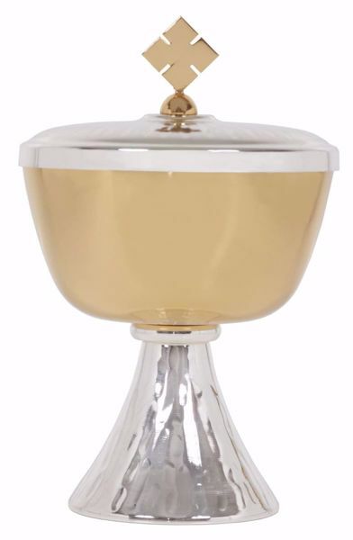 Picture of Liturgical Ciborium H. cm 19 (7,5 inch) modern style with low Knot in brass Gold Silver 