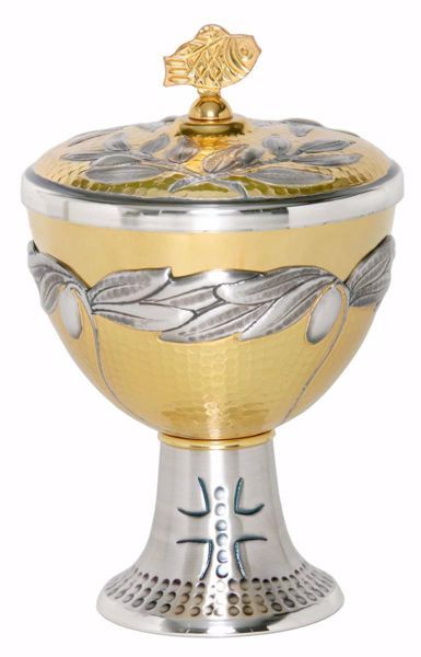 Picture of Liturgical Ciborium H. cm 18 (7,1 inch) Cross Olive in chiseled brass Gold Silver 