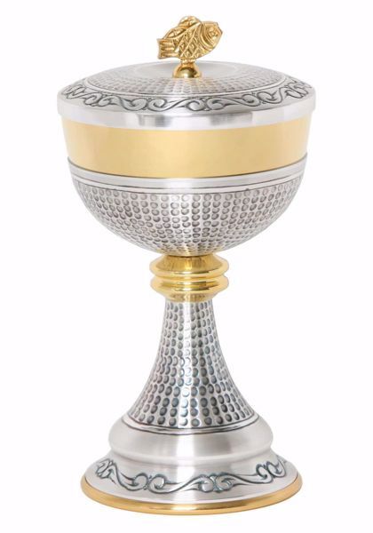 Picture of Liturgical Ciborium H. cm 22,5 (8,9 inch) with Knot in chiseled brass Gold Silver 
