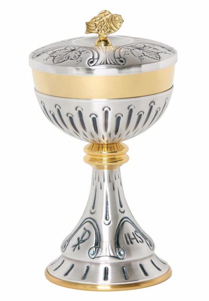 Immagine di Pisside H. 22,5 cm Foglie d’Uva IHS Simboli Sacri ottone cesellato