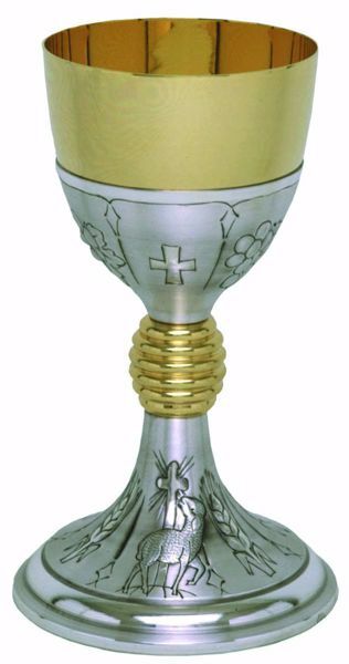 Immagine di Calice liturgico H. cm 19 (7,5 inch) Croce Agnello Uva Spighe in ottone cesellato Oro Argento da Altare per vino da Messa