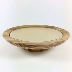 Picture of Liturgical Paten Diam. cm 14 (5,5 inch) smooth Finish in Olive Wood of Assisi