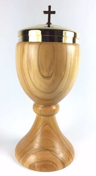 Picture of Liturgical Ciborium H. cm 18 (7,1 inch) central Knot in Olive Wood of Assisi