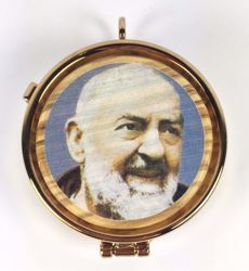 Picture of Eucharistic Pyx Hosts Box Diam. cm 5 (2,0 inch) Saint Padre Pio of Pietrelcina in Gold plated Brass and Olive Wood of Assisi