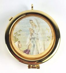 Picture of Eucharistic Pyx Hosts Box Diam. cm 6 (2,4 inch) Our Lady of Lourdes in Gold plated Brass and Olive Wood of Assisi