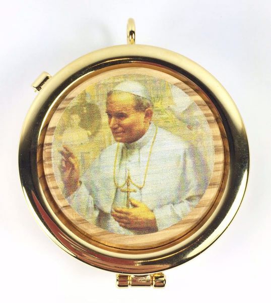 Picture of Eucharistic Pyx Hosts Box Diam. cm 6 (2,4 inch) Saint John Paul II in Gold plated Brass and Olive Wood of Assisi