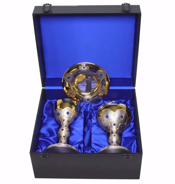 Picture of Complete Set Chalice Ciborium Paten with hard Case Grapes Ears of Wheat Crosses Rays Lapis lazuli 800/1000 Silver Bicolor 