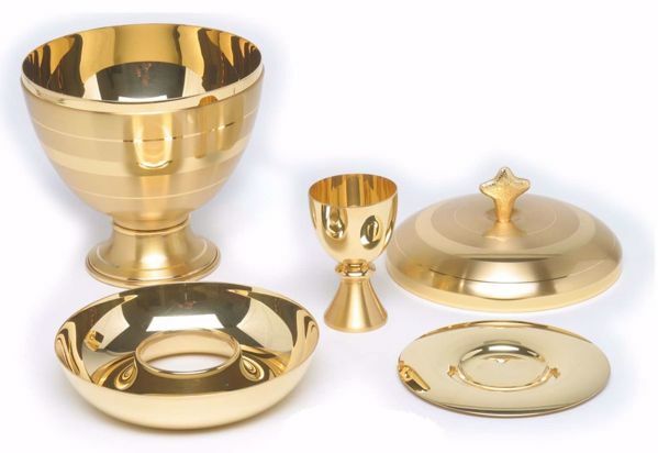 Picture of Liturgical Ciborium Communion under Both Kinds H. cm 15 (5,9 inch) smooth satin finish in burnished brass Gold Silver 