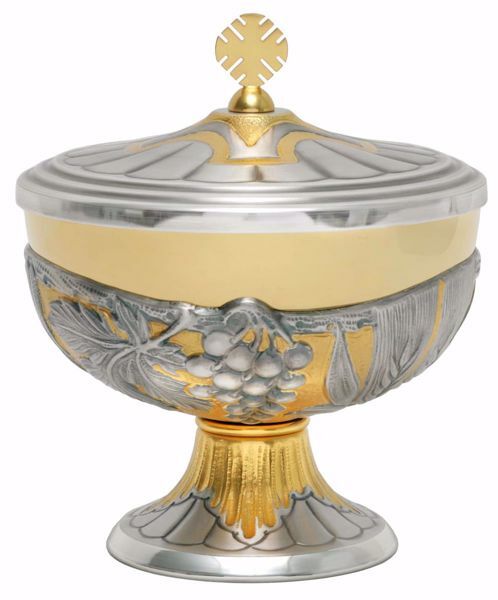 Picture of Liturgical Ciborium H. cm 16,5 (6,5 inch) Ears of Wheat Grapes in chiseled brass Gold Silver Bicolor 