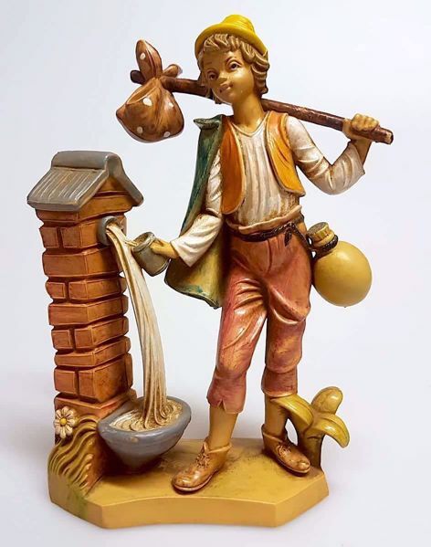 Picture of Shepherd at the Fountain cm 16 (6,3 inch) Pellegrini Nativity Scene small size Statue Wood Stained plastic PVC traditional Arabic indoor outdoor use 