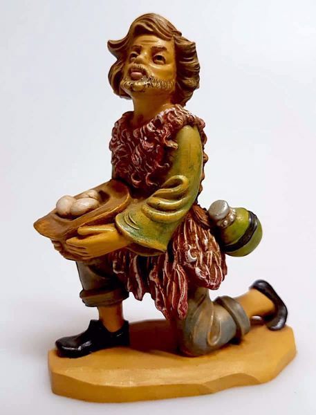 Immagine di Pastore con uova Presepe Pellegrini 12 cm plastica economico italiano tinto legno
