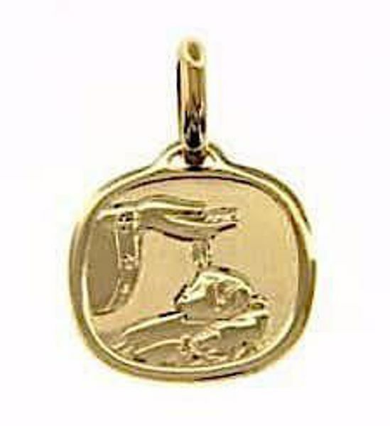 Picture of Baptism Gift of God Sacred Square Medal Pendant in bas-relief for Baptism gr 1,75 Yellow Gold 18k for Baby Girl and Boy