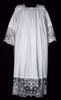 Immagine di SU MISURA Camice liturgico bianco ricamo liberty Croci piccole su tulle misto cotone 