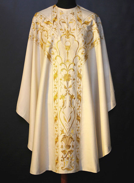 Picture of Chasuble | Collarless | Embroidery | Chalice | Vatican fabric