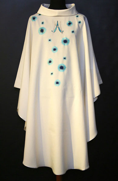 Picture of Ivory Marian Chasuble | Roll collar | Embroidery | Vatican fabric