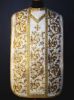 Immagine di Pianeta sacerdote barocca in raso ricamo floreale oro a tre toni, lametta e paillettes
