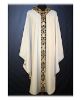 Imagen de Casulla sacerdote cuello en V bordado floral lentejuelas cristales tejido vaticano