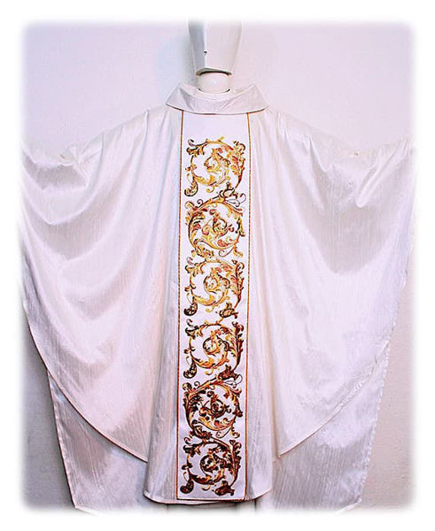 Picture of Chasuble Satin Orphrey and Collar Baroque Embroidery Gold Leaf Sequins Shangtung Ivory Red Green Violet