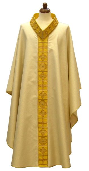 Picture of Gothic Chasuble Banded Collar with Embroidery Golden Orphrey and Neck in Wool and Silk blend Ivory Chorus