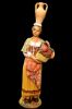 Imagen de Mujer con naranjas y jarra Belén Velardita 16 cm siciliano terracota 