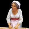 Imagen de Mujer amasando con Madia Belén Velardita 21 cm siciliano terracota 