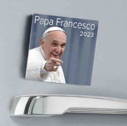 Picture of Pope Francis 2023 magnetic calendar cm 8x8 (3,1x3,1 in)