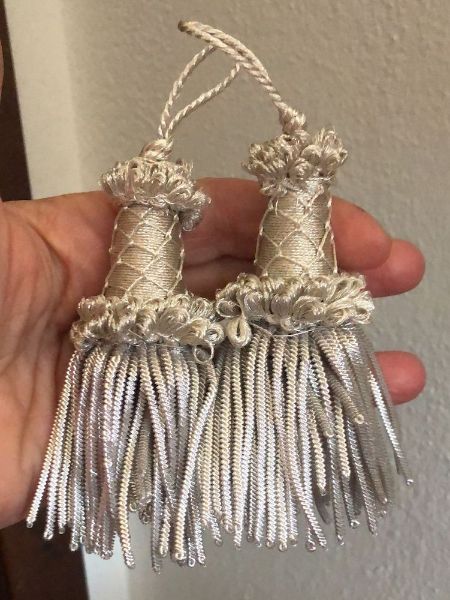 Picture of Bullion Tassel Silver cm 10 (3,9 inch) Metallic thread and Viscose for liturgical Vestments